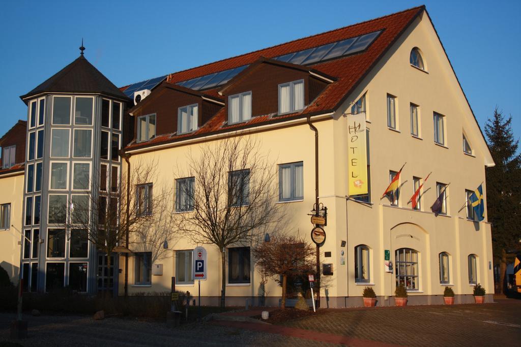 Hotel Christinenhof Garni - Bed & Breakfast Gadebusch Екстериор снимка